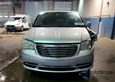 2012 Chrysler Town & Country Touring z USA, uszkodzony, nr VIN 2C4RC1BG2CR197925